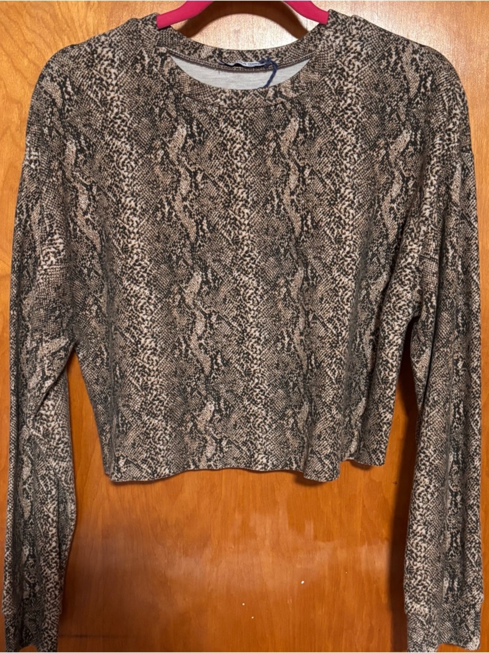 Zara Snakeprint Cropped Sweatshirt Size Medium